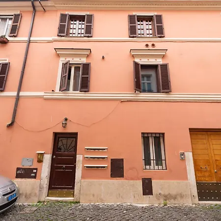Trastevere Lovely Apartman *
